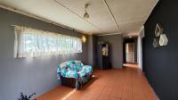 Lounges - 29 square meters of property in Boksburg