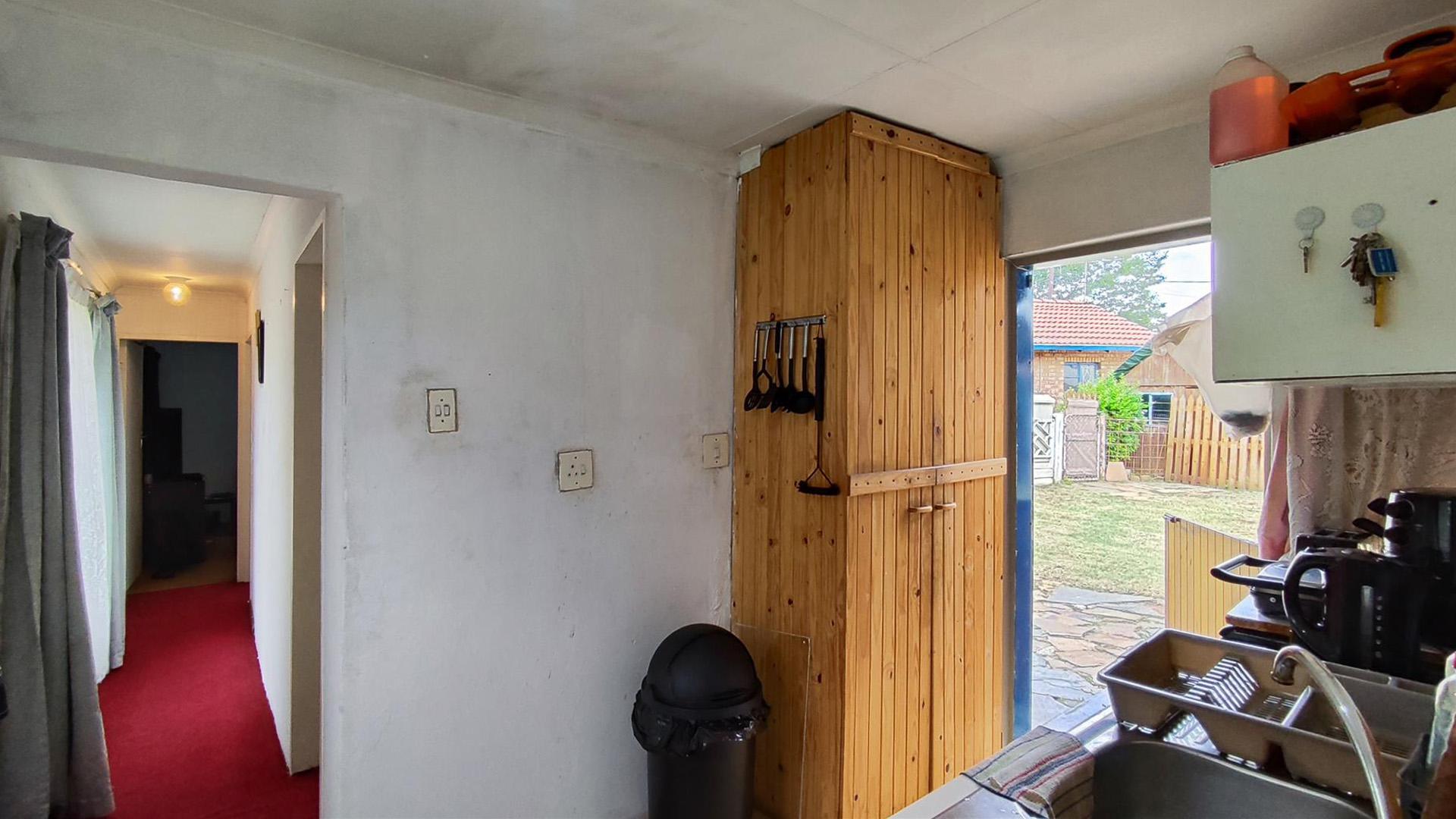 Kitchen - 15 square meters of property in Brakpan