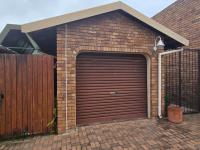 3 Bedroom 2 Bathroom Simplex for Sale for sale in Bendor
