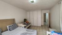 Bed Room 2 - 22 square meters of property in Bedfordview