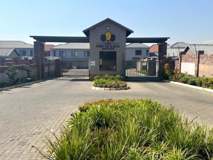 3 Bedroom Simplex for Sale For Sale in Waterval East - MR669749