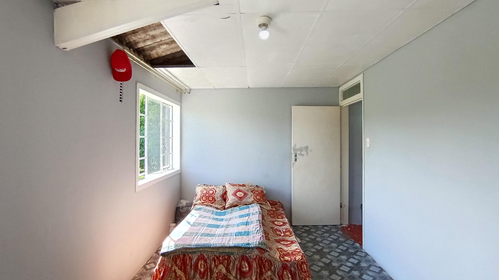 Bed Room 1 - 17 square meters of property in Rockford