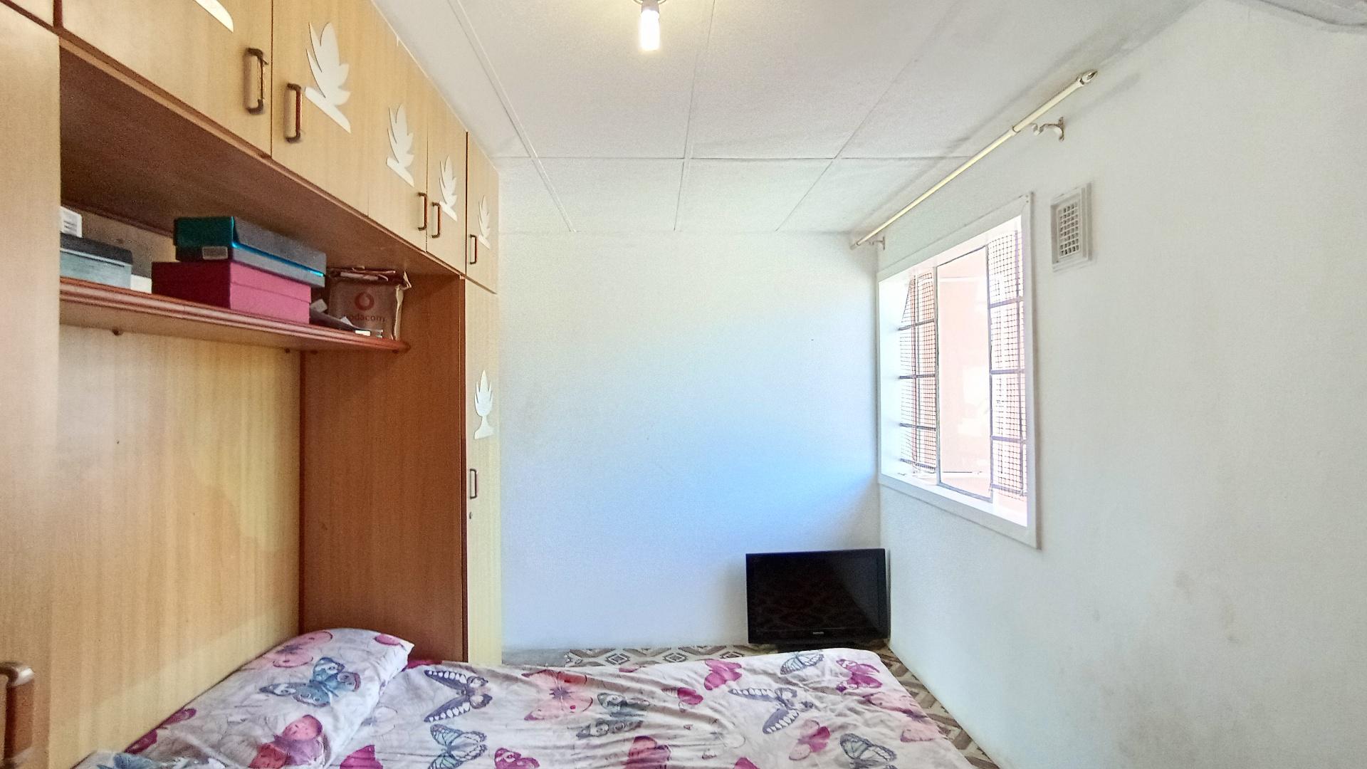 Bed Room 2 - 16 square meters of property in Rockford