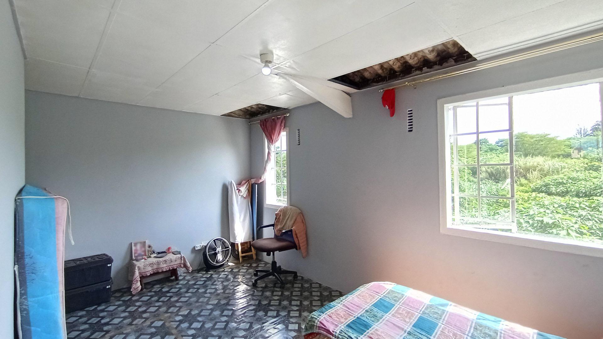 Bed Room 1 - 17 square meters of property in Rockford