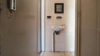 Bathroom 2 - 4 square meters of property in Sinoville