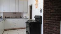 Kitchen - 17 square meters of property in Groblerpark