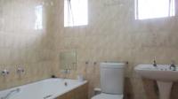 Main Bathroom - 5 square meters of property in Groblerpark