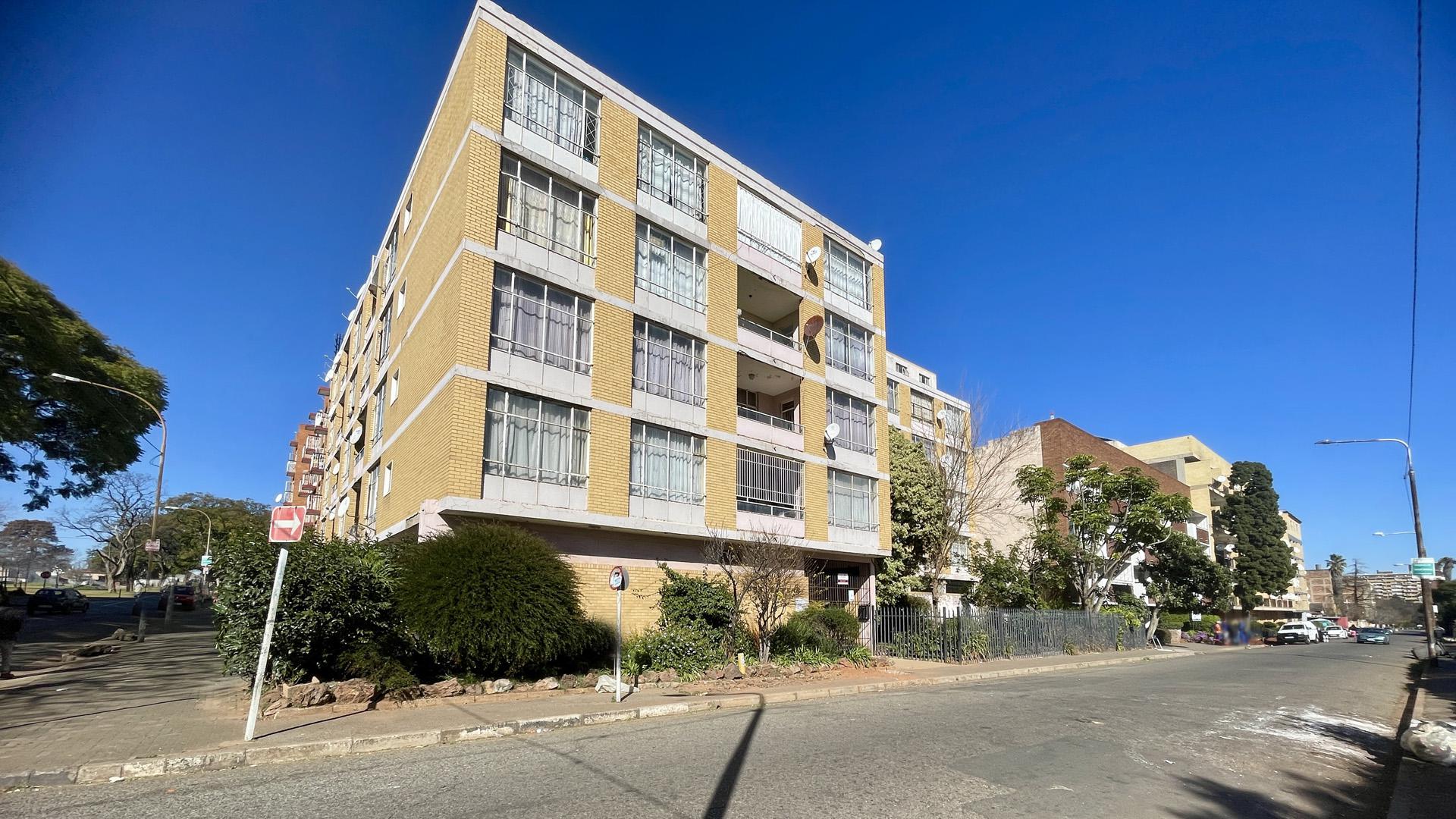 Front View of property in Berea - JHB