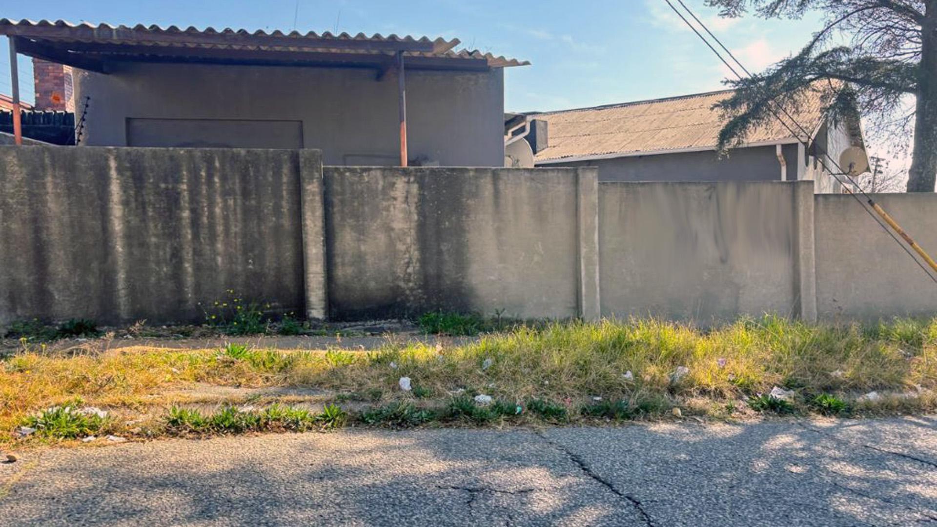 Front View of property in South Hills