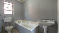 Bathroom 1 - 5 square meters of property in KwaDabeka