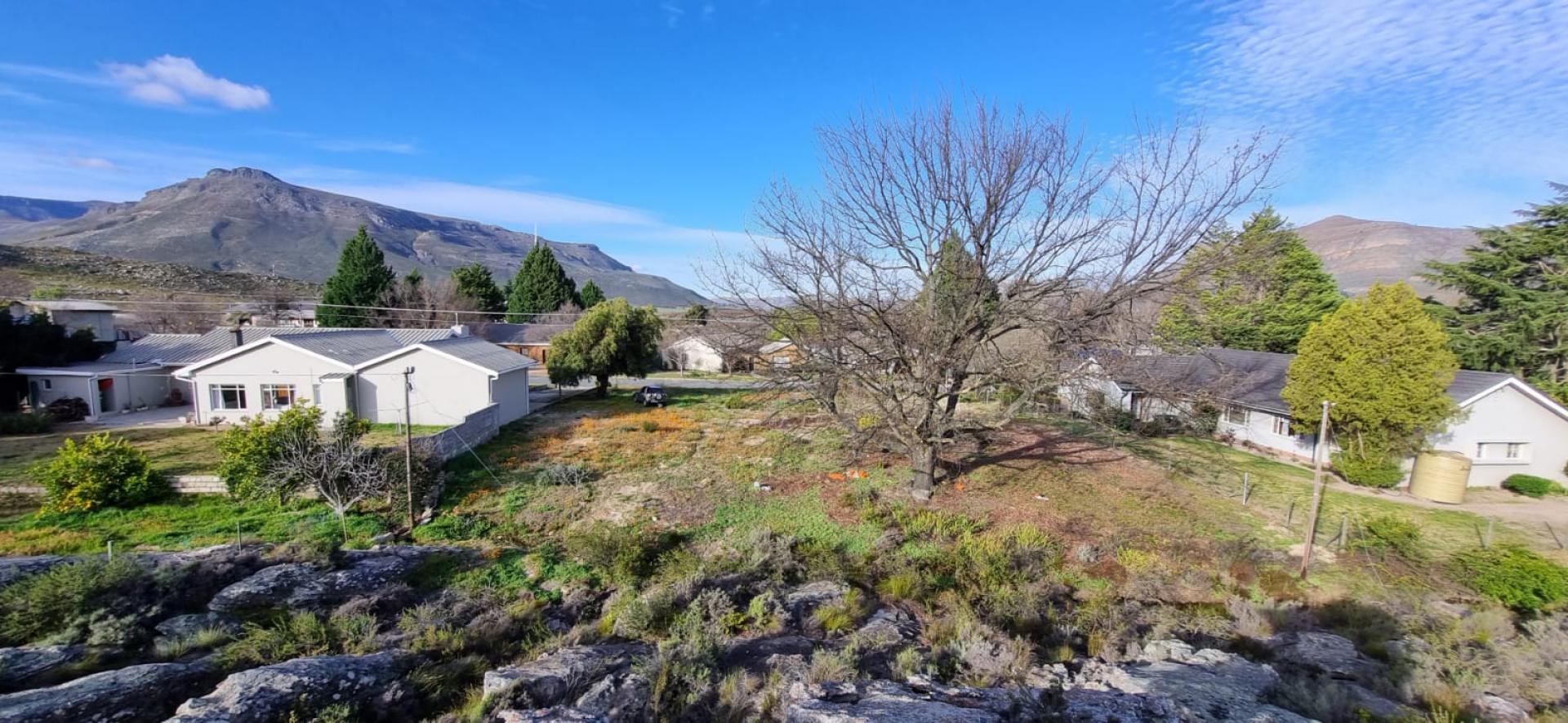 Spaces of property in Die Dorp Op Die Berg