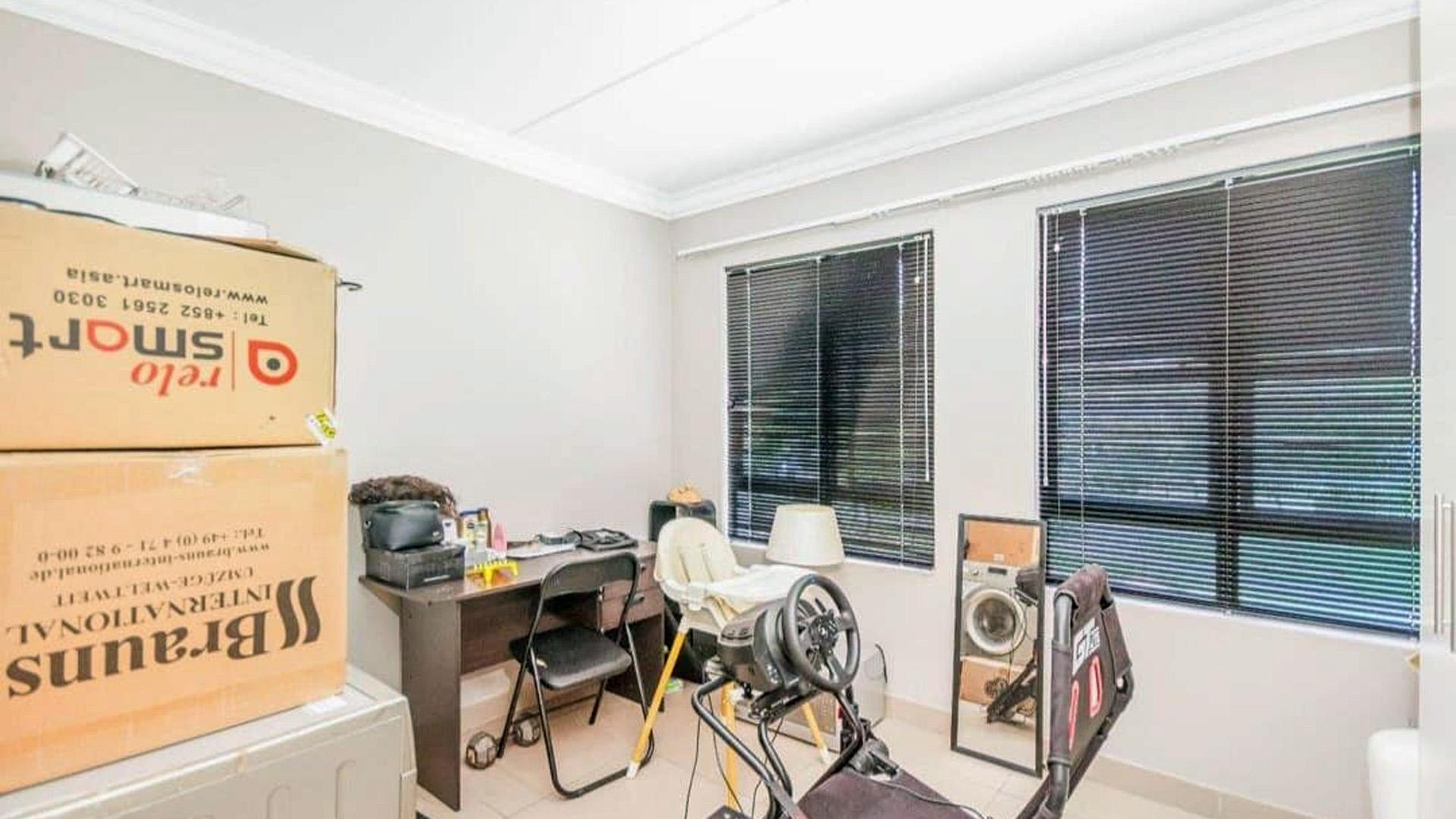 Bed Room 2 of property in Chartwell A.H.