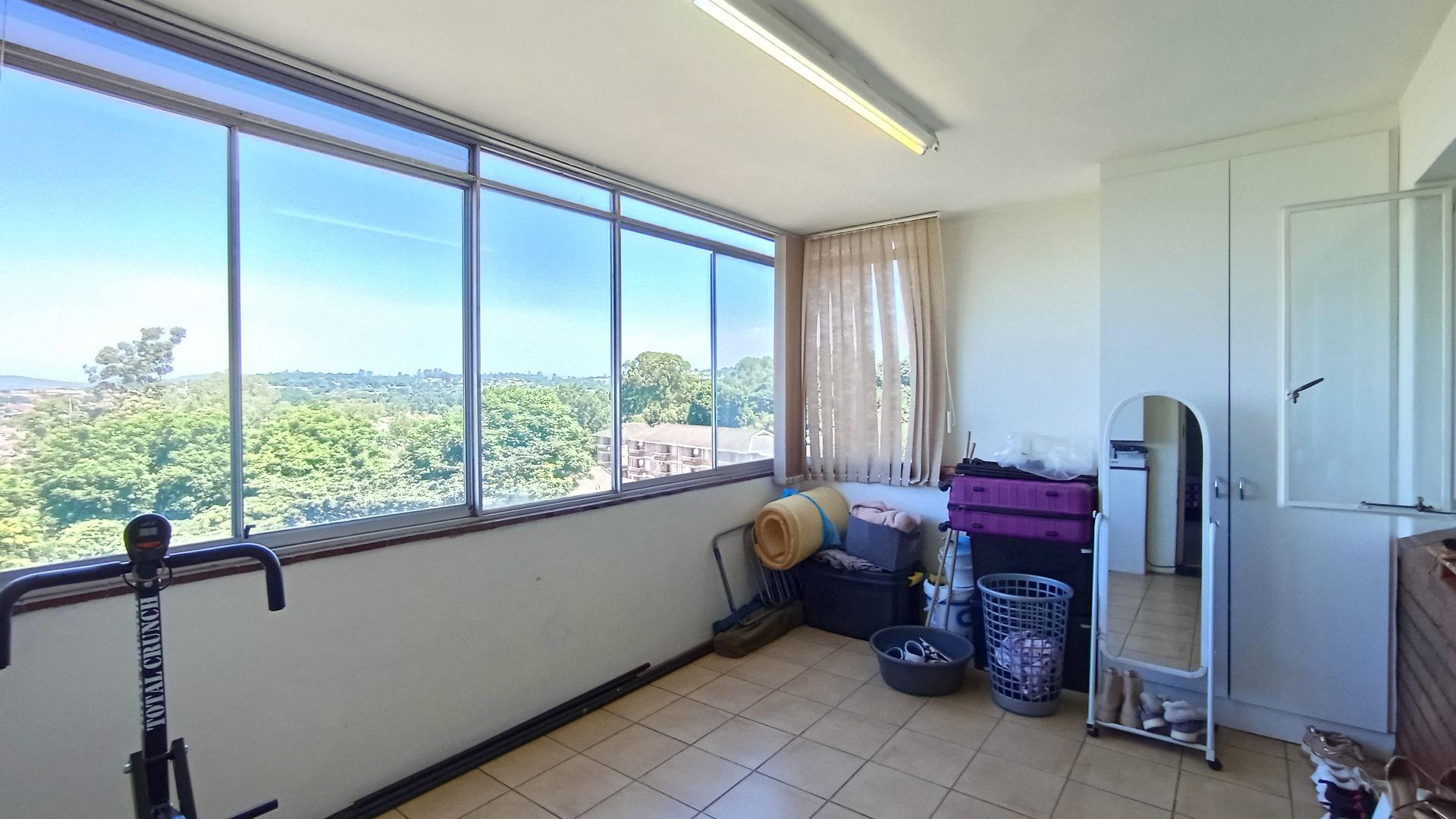 Balcony - 19 square meters of property in Wembley