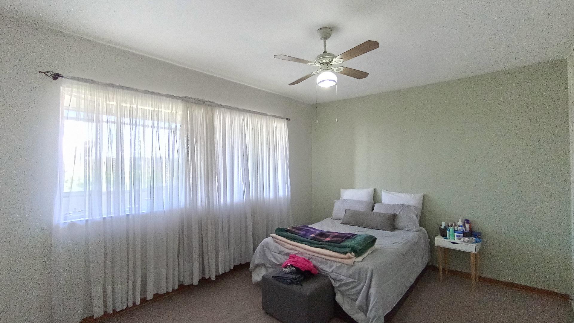 Bed Room 1 - 26 square meters of property in Wembley