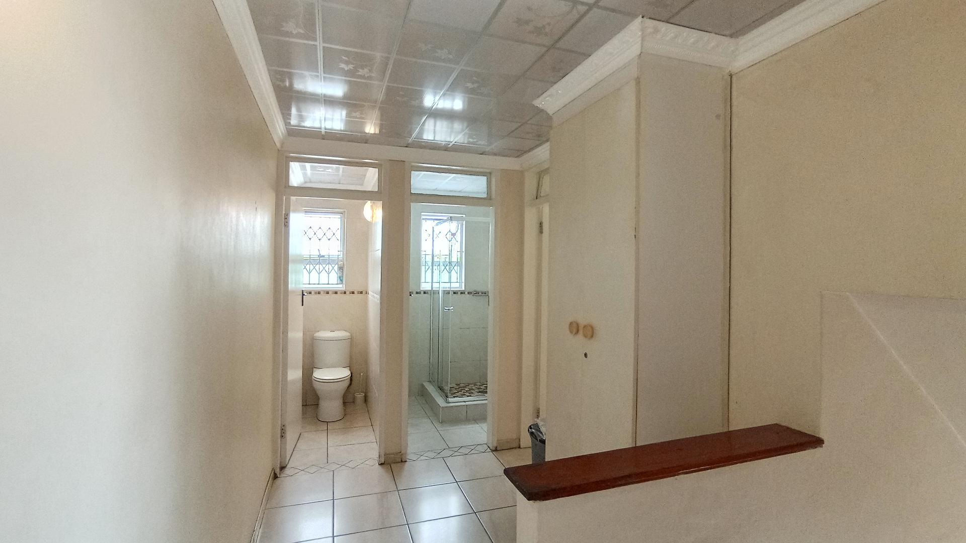 Spaces - 17 square meters of property in Lotus Park