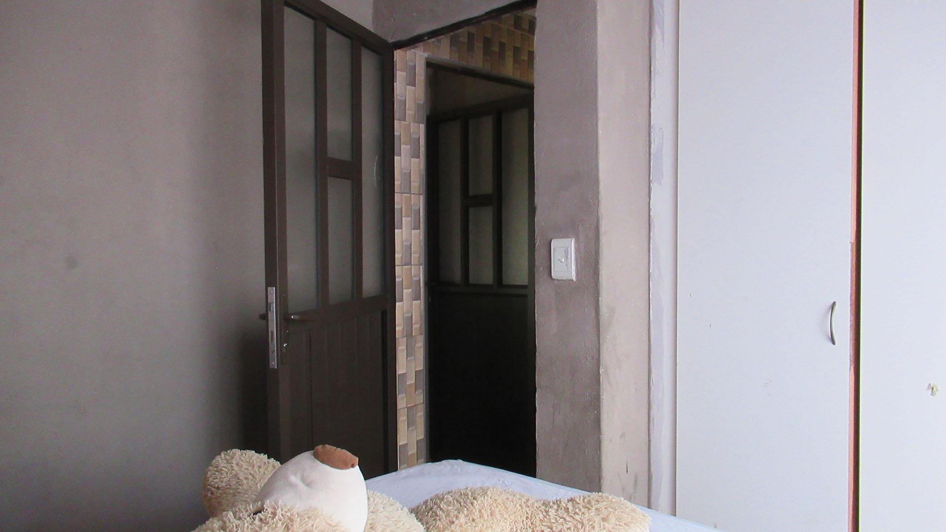 Bed Room 2 - 8 square meters of property in Toekomsrus