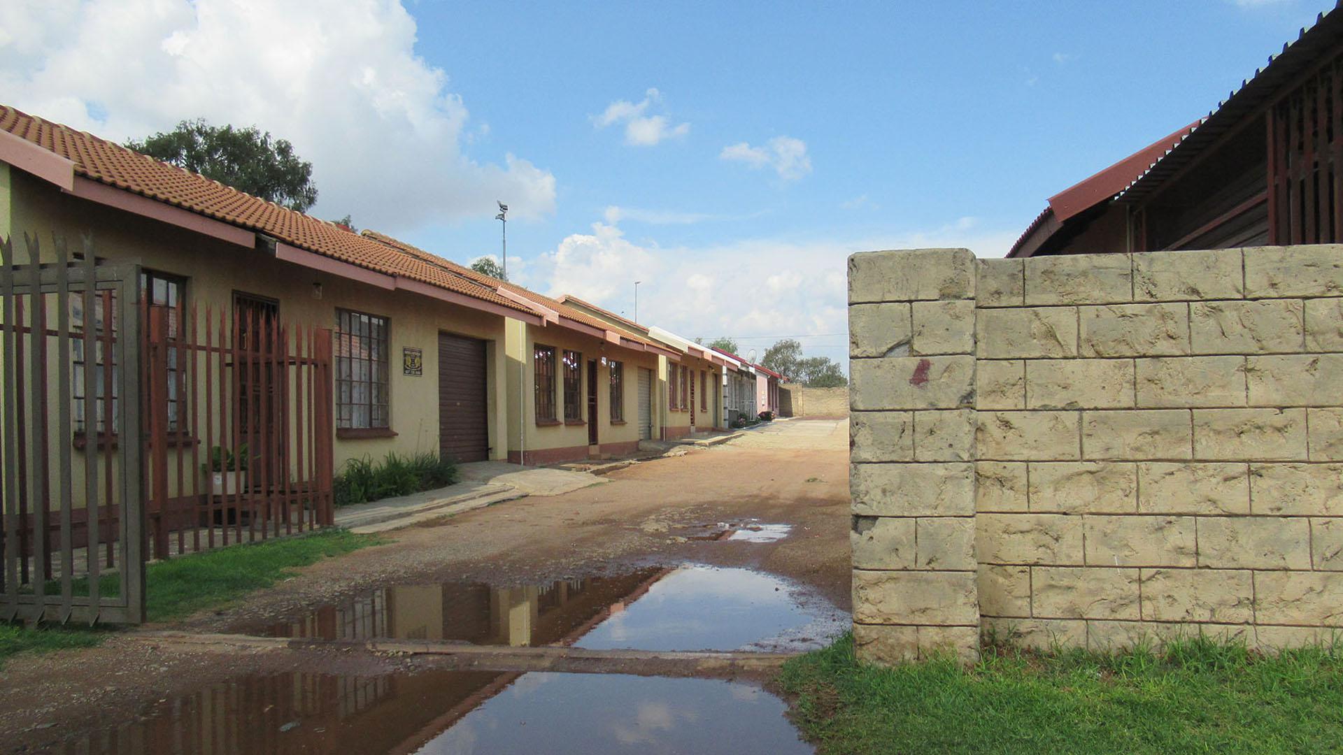 Front View of property in Toekomsrus