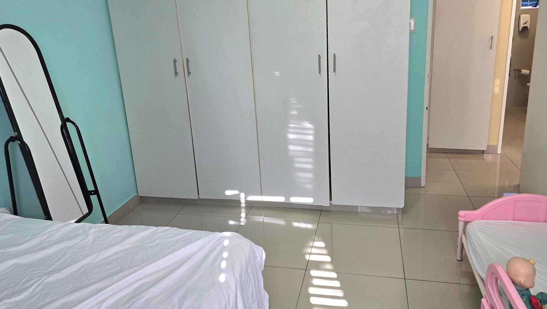 Bed Room 1 of property in Umgeni Park