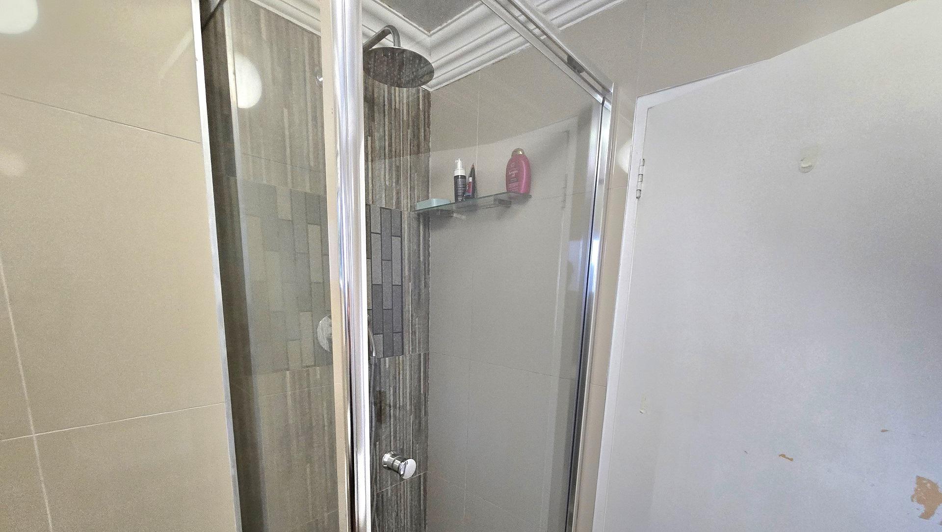 Bathroom 1 of property in Umgeni Park