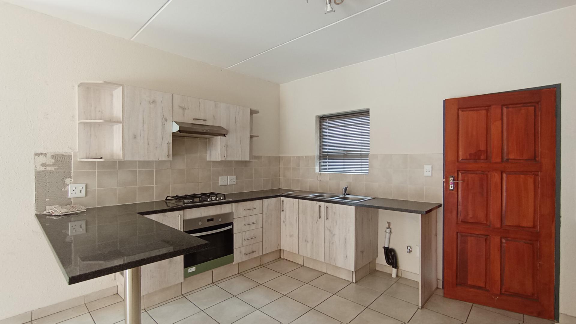 Kitchen - 12 square meters of property in Union