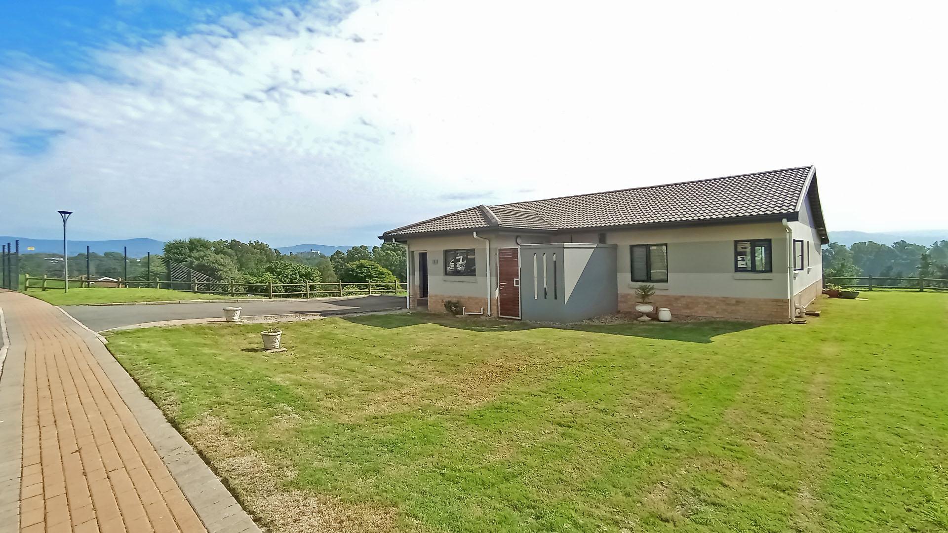 Front View of property in Hayfields