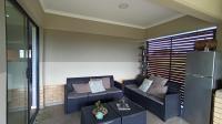 Patio - 67 square meters of property in Hayfields