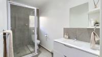 Bathroom 1 - 8 square meters of property in Hayfields