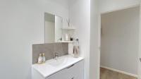 Bathroom 1 - 8 square meters of property in Hayfields