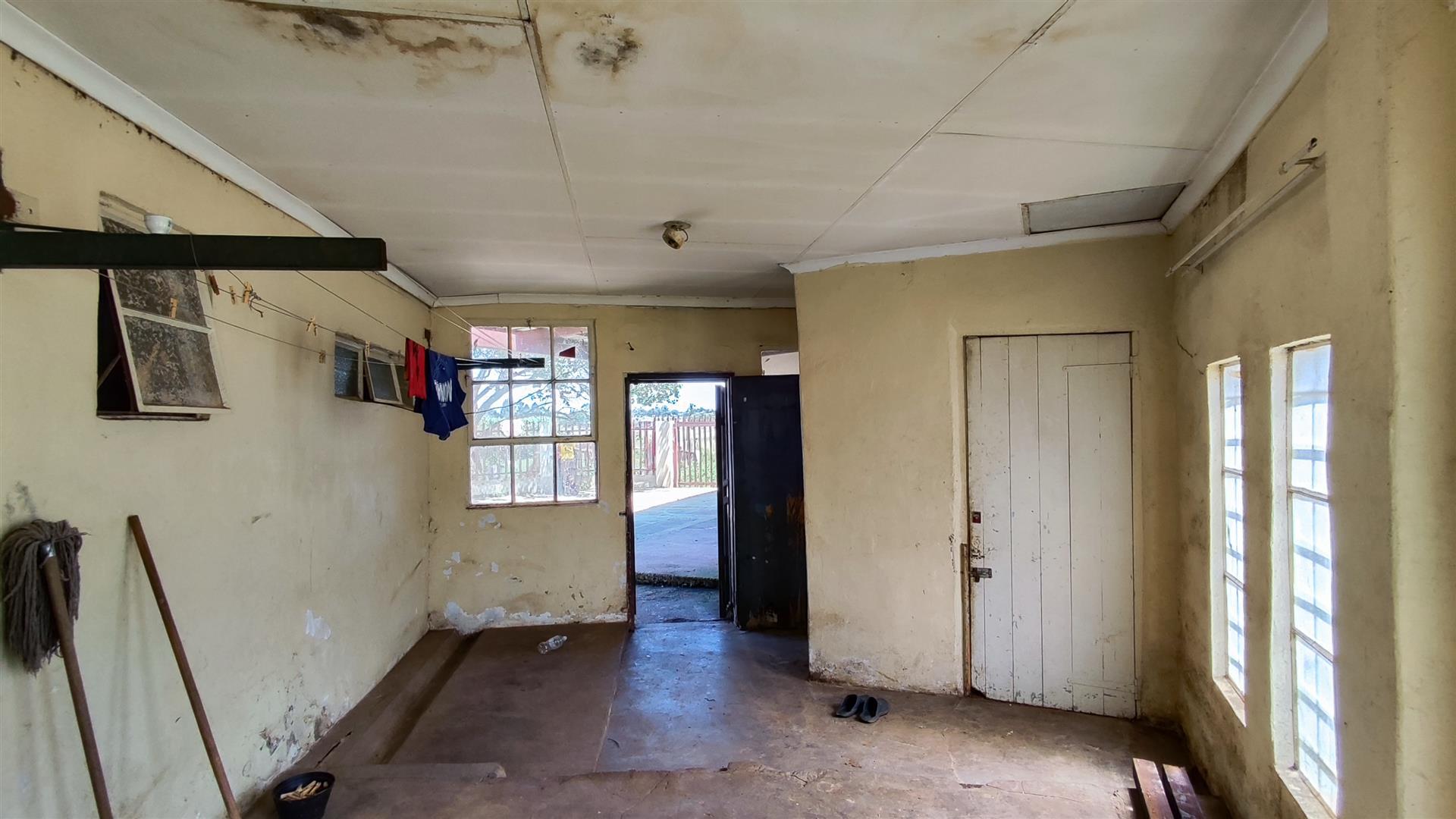 Rooms - 43 square meters of property in Lilyvale AH