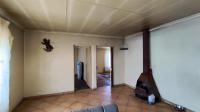Lounges - 26 square meters of property in Lilyvale AH
