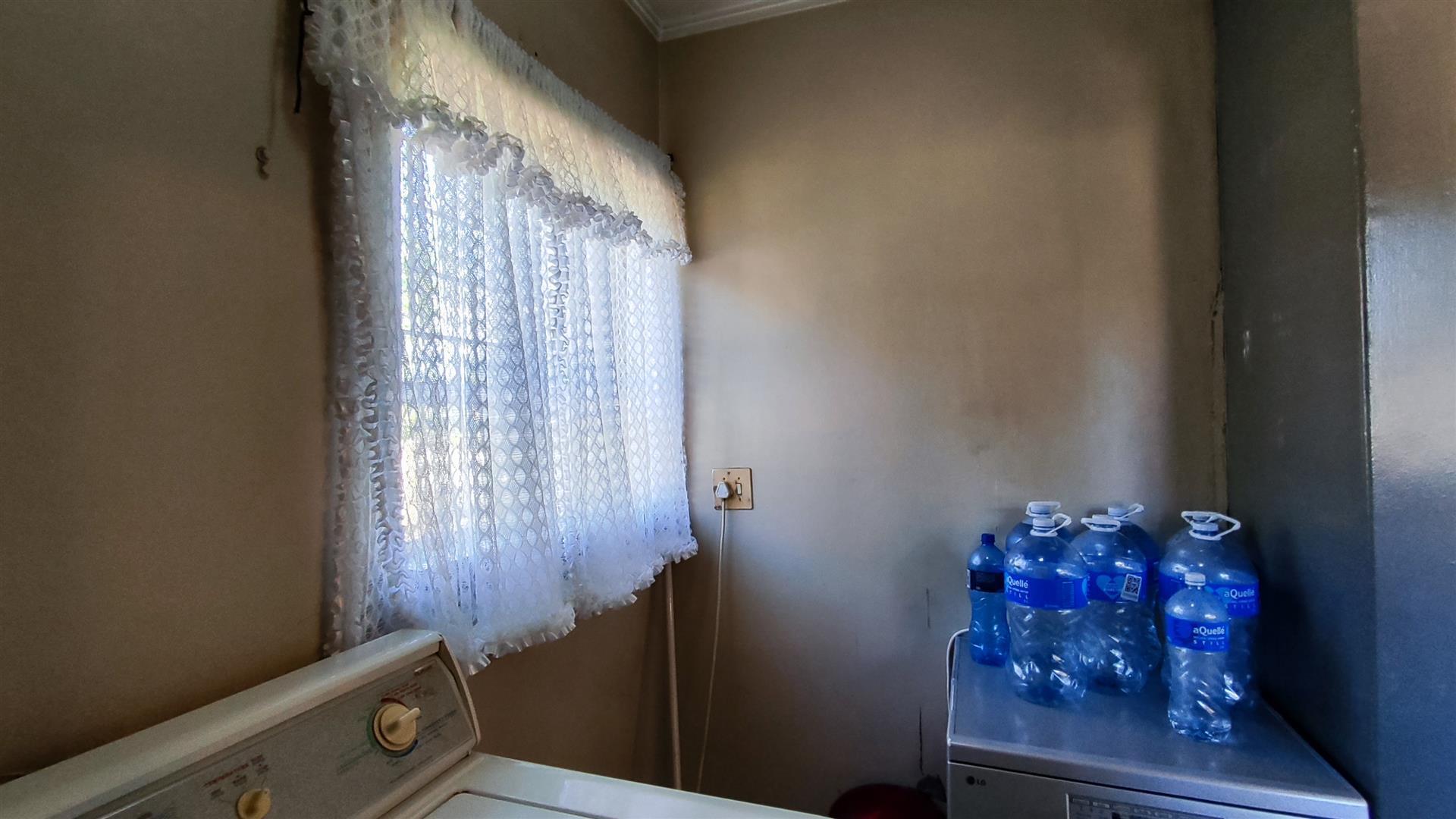 Scullery - 4 square meters of property in Sasolburg