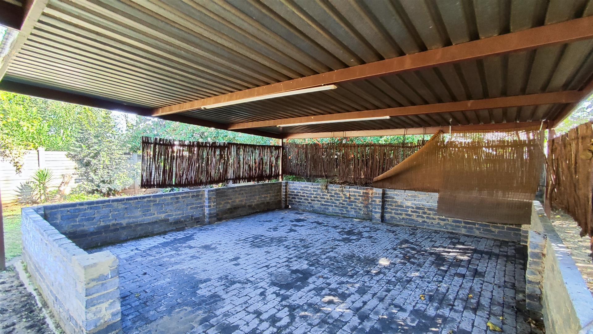 Patio - 58 square meters of property in Sasolburg