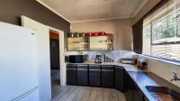 Kitchen - 12 square meters of property in Sasolburg