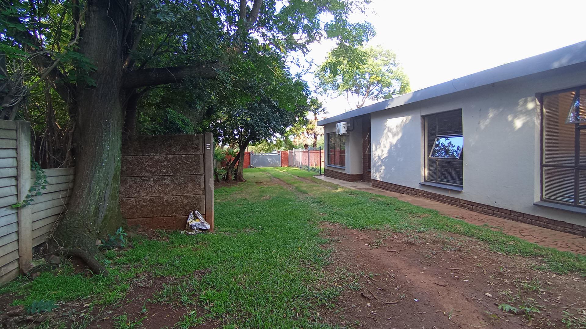 Backyard of property in Valhalla