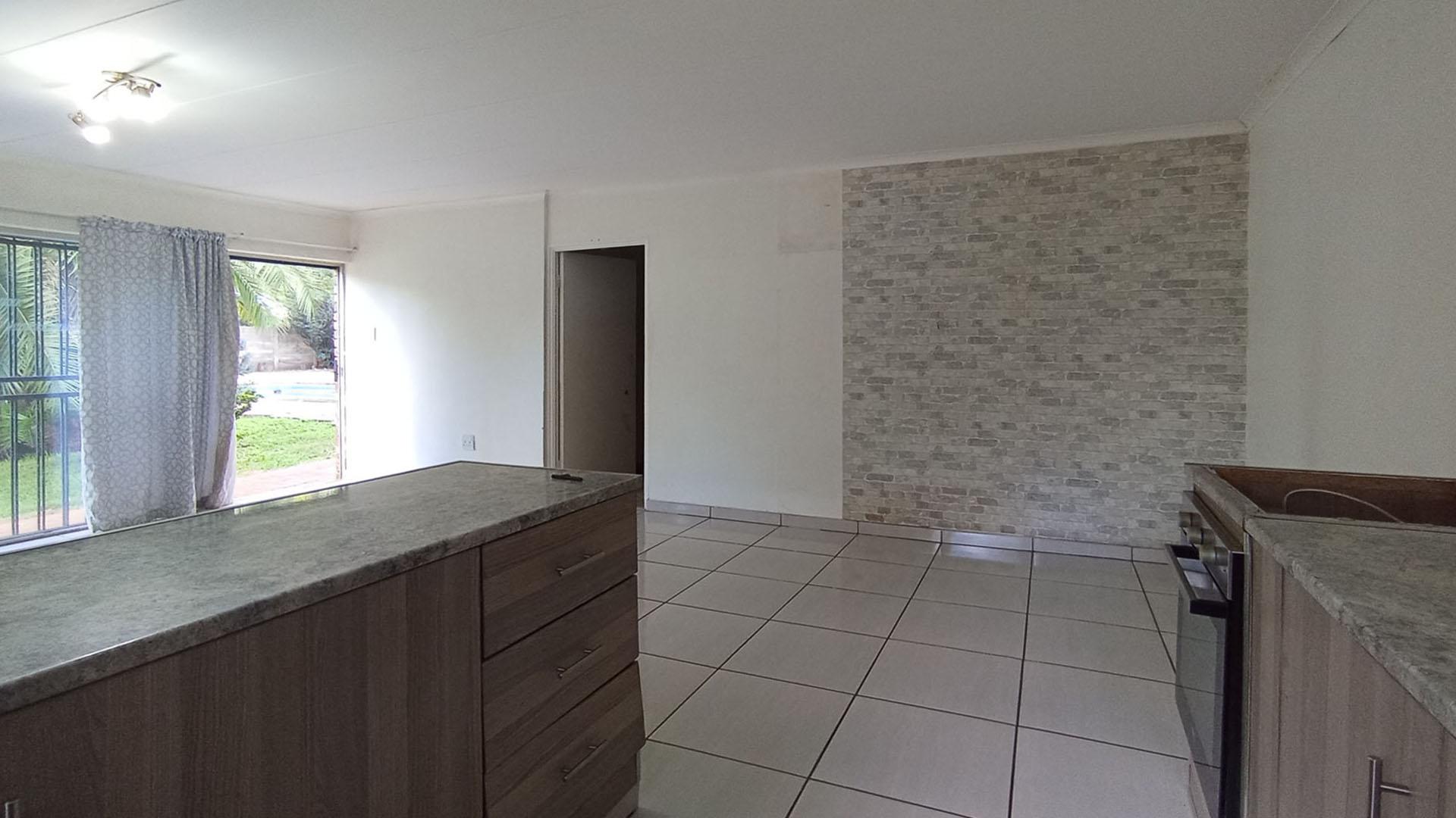 Flatlet - 66 square meters of property in Valhalla