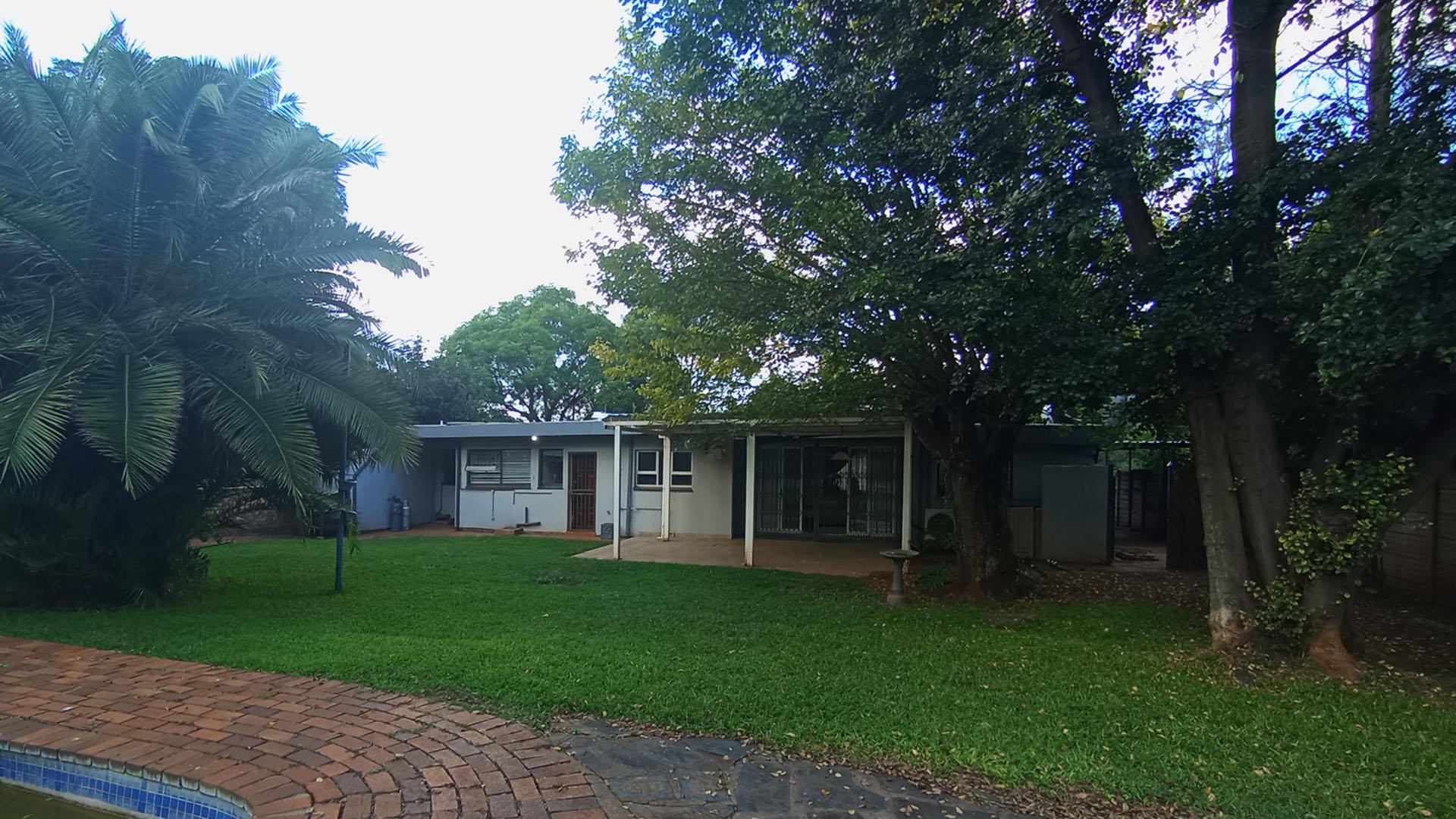 Backyard of property in Valhalla