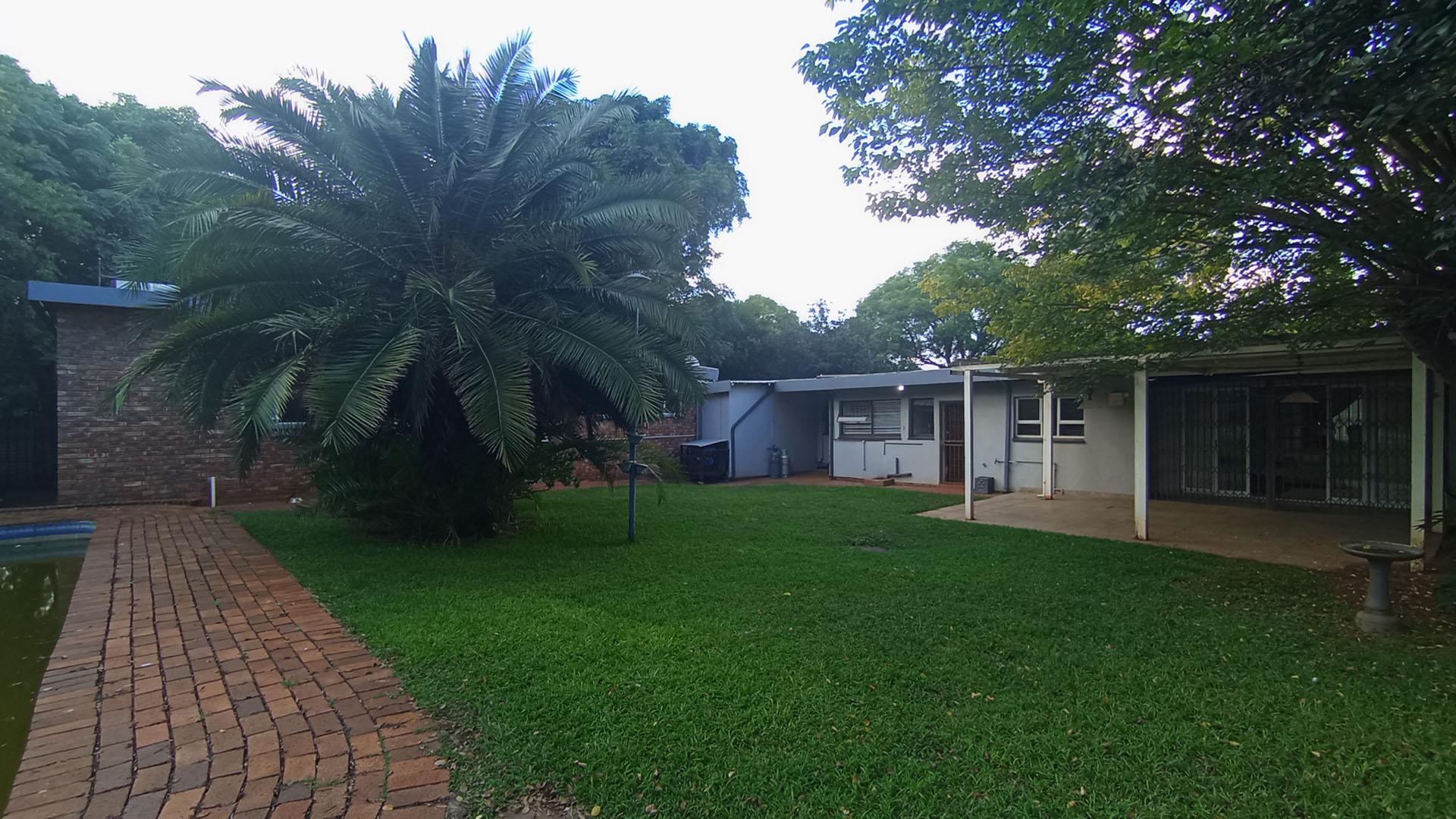 Backyard of property in Valhalla