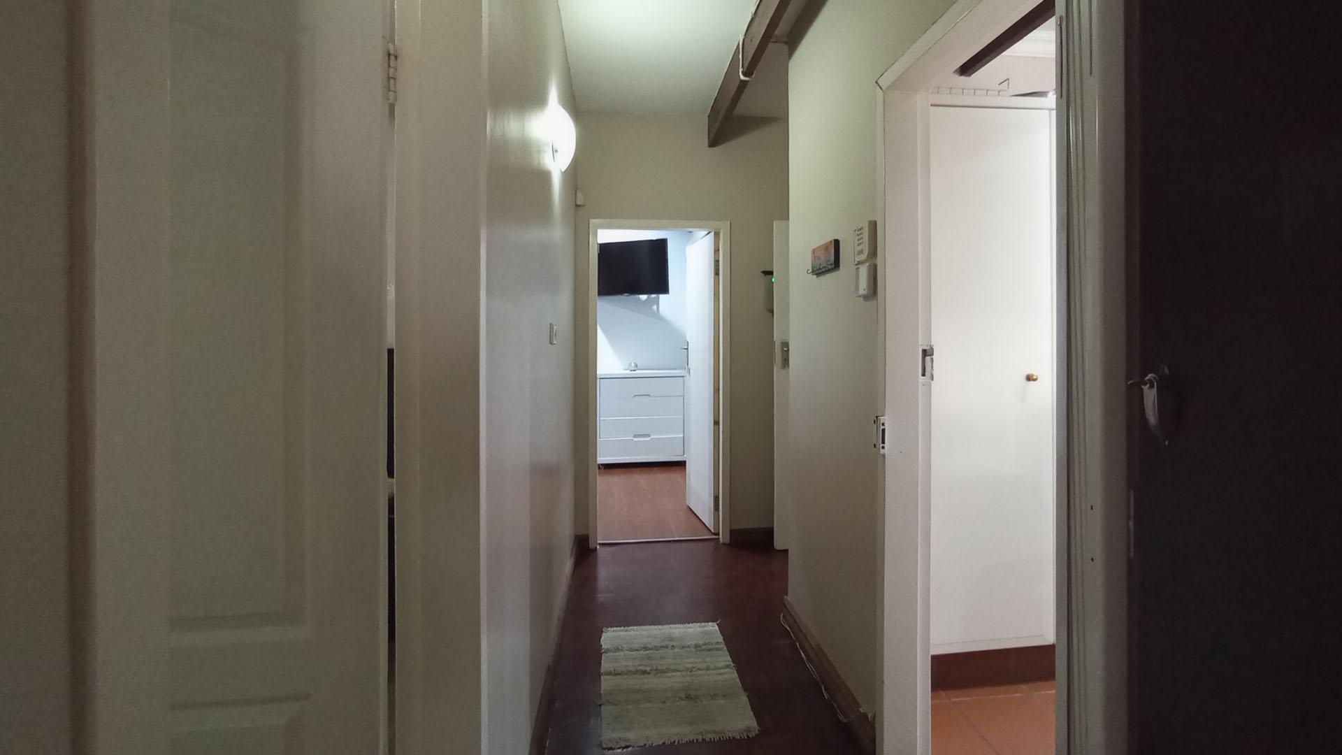 Spaces - 14 square meters of property in Valhalla