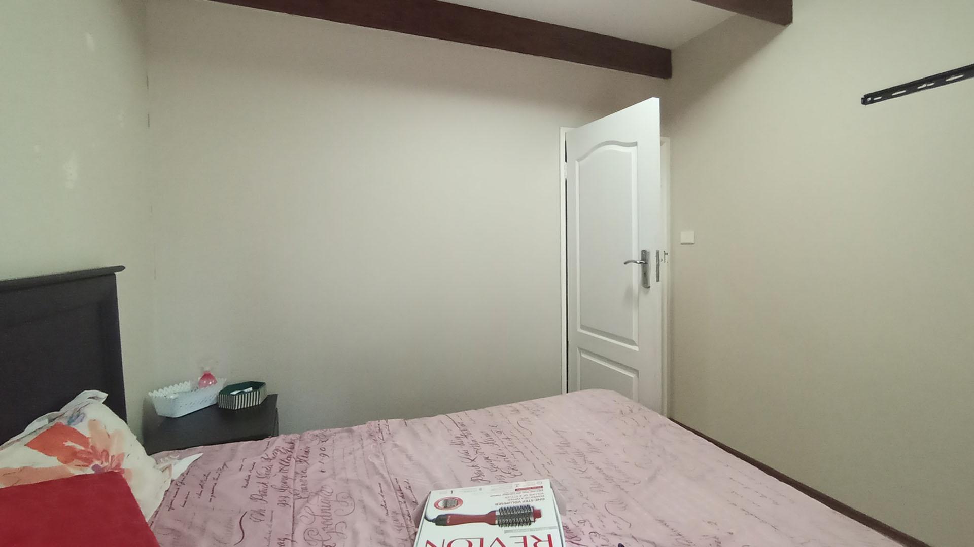 Bed Room 1 - 9 square meters of property in Valhalla