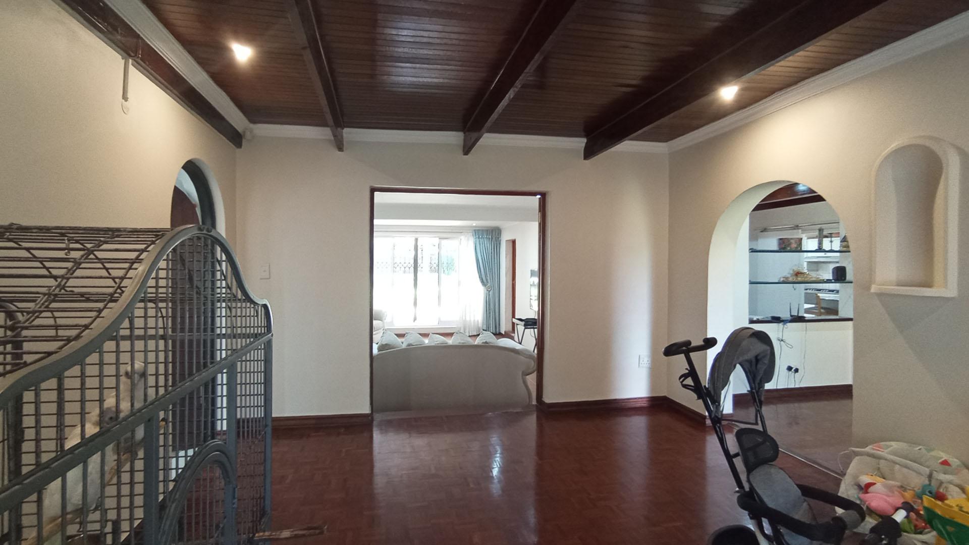 Rooms - 74 square meters of property in Valhalla