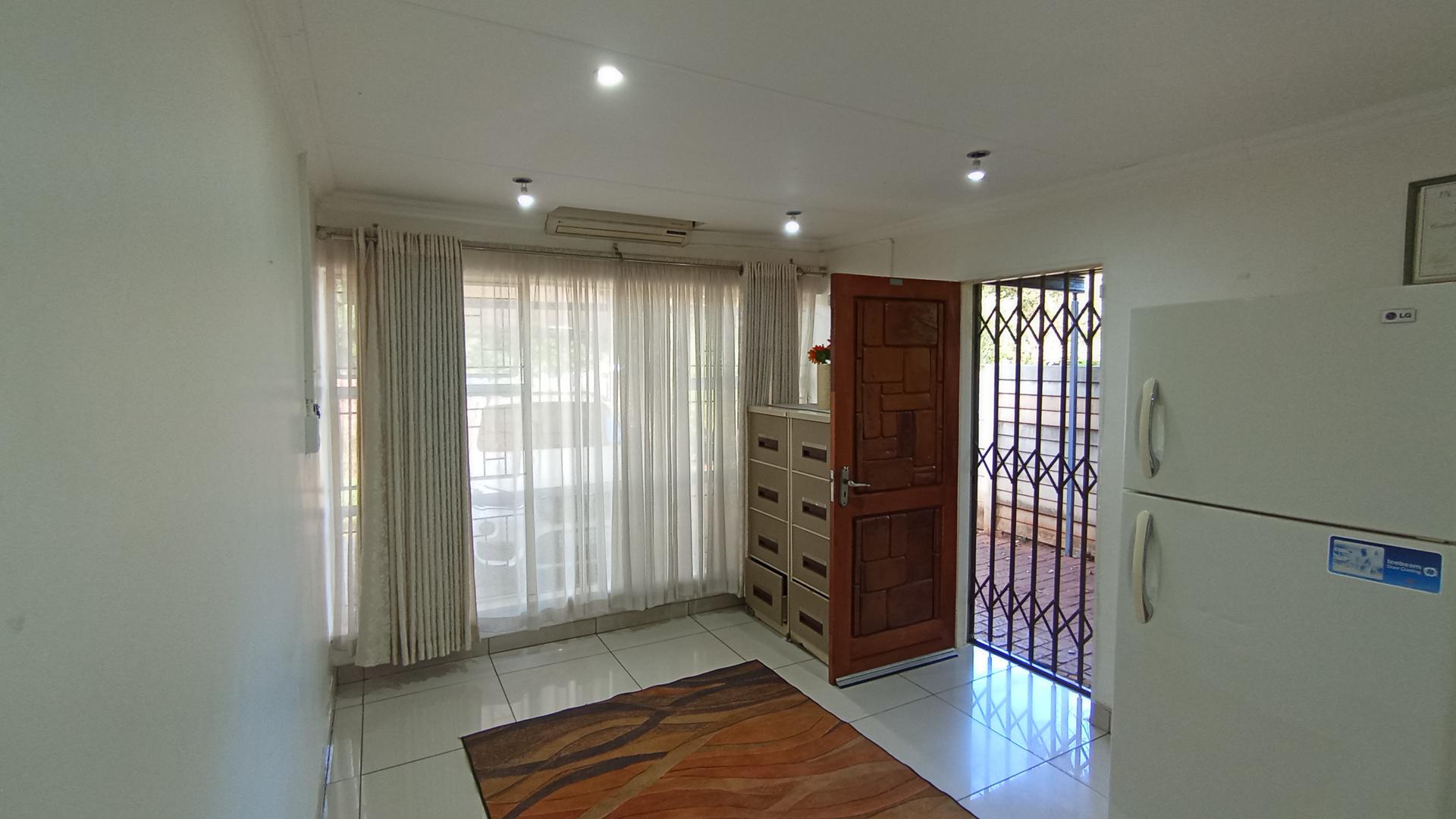 Rooms - 74 square meters of property in Valhalla