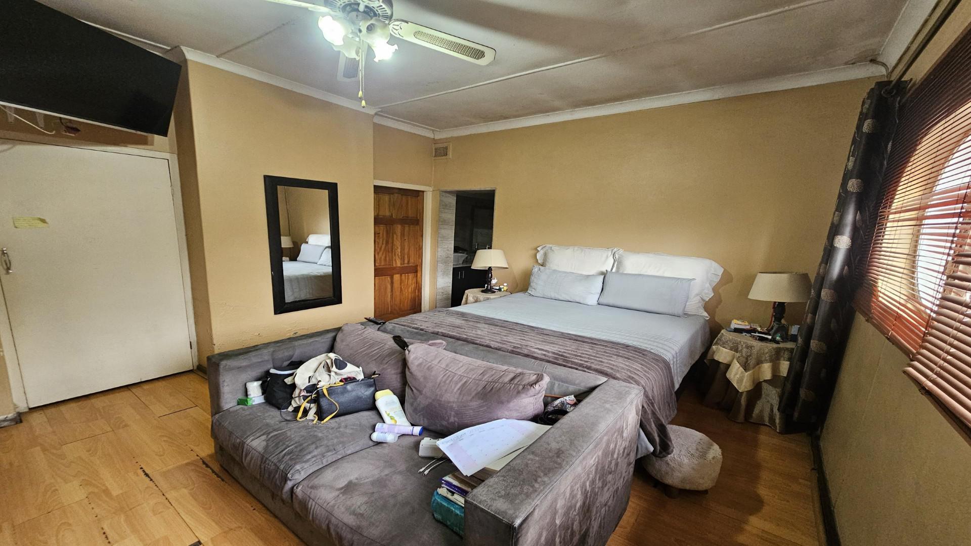 Main Bedroom - 20 square meters of property in Pelham