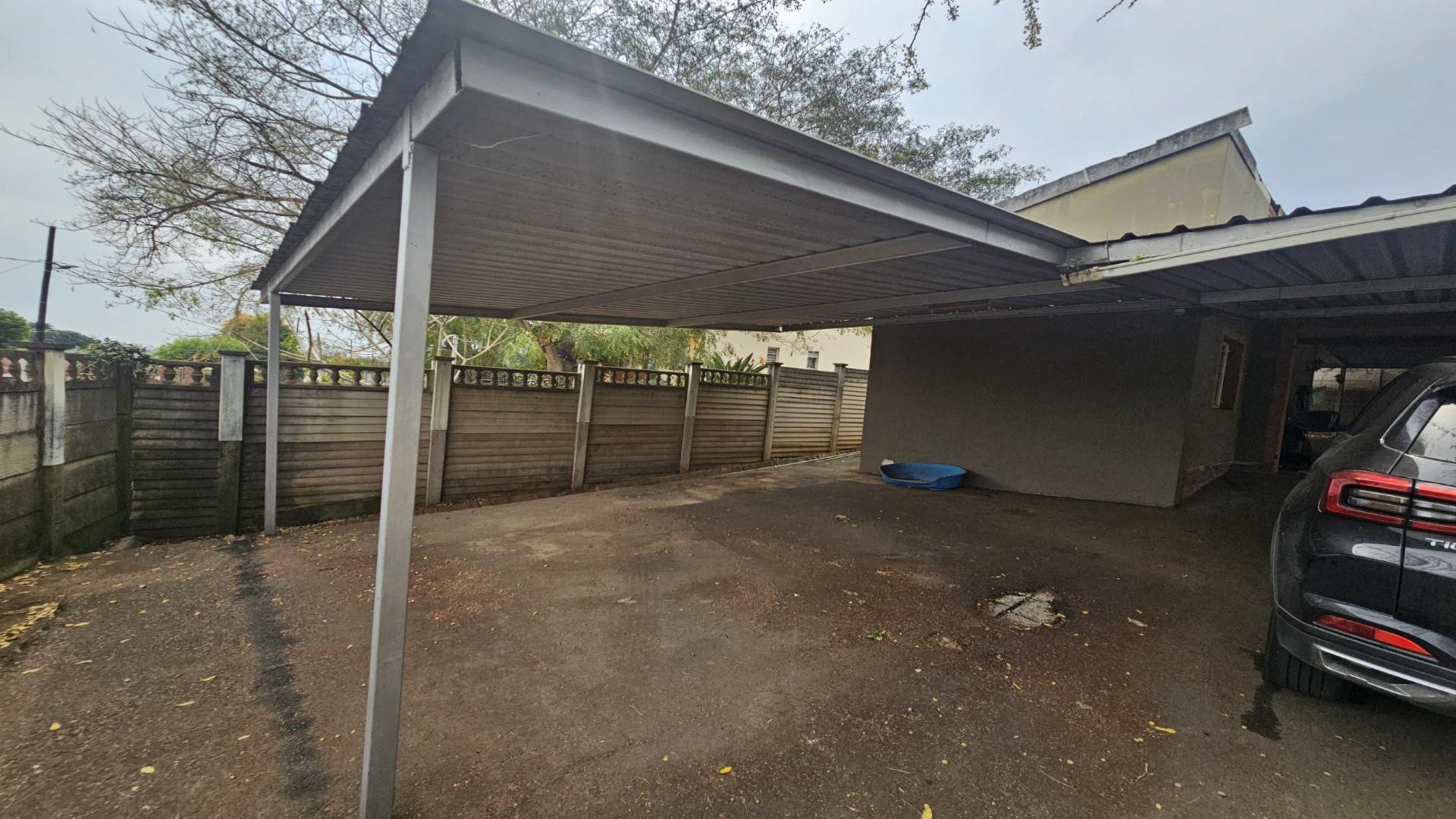 Spaces - 11 square meters of property in Pelham