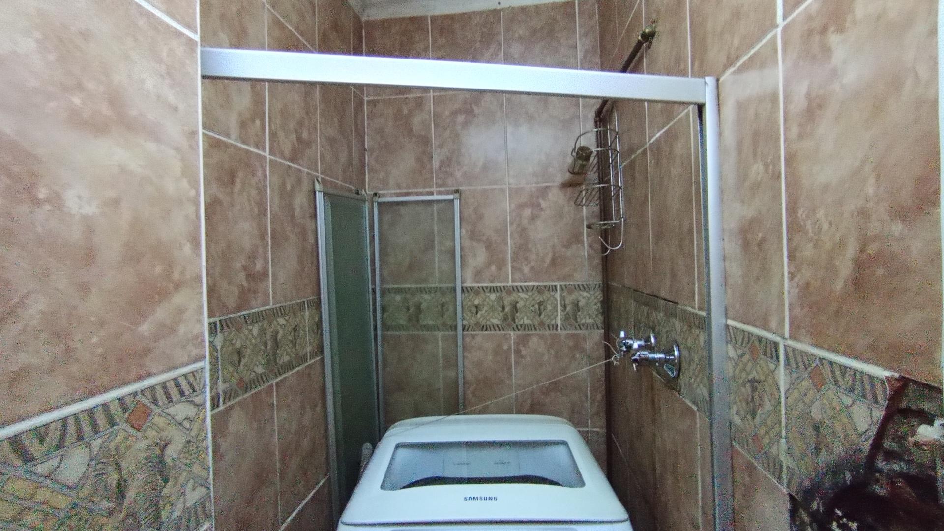 Bathroom 2 - 7 square meters of property in Pelham
