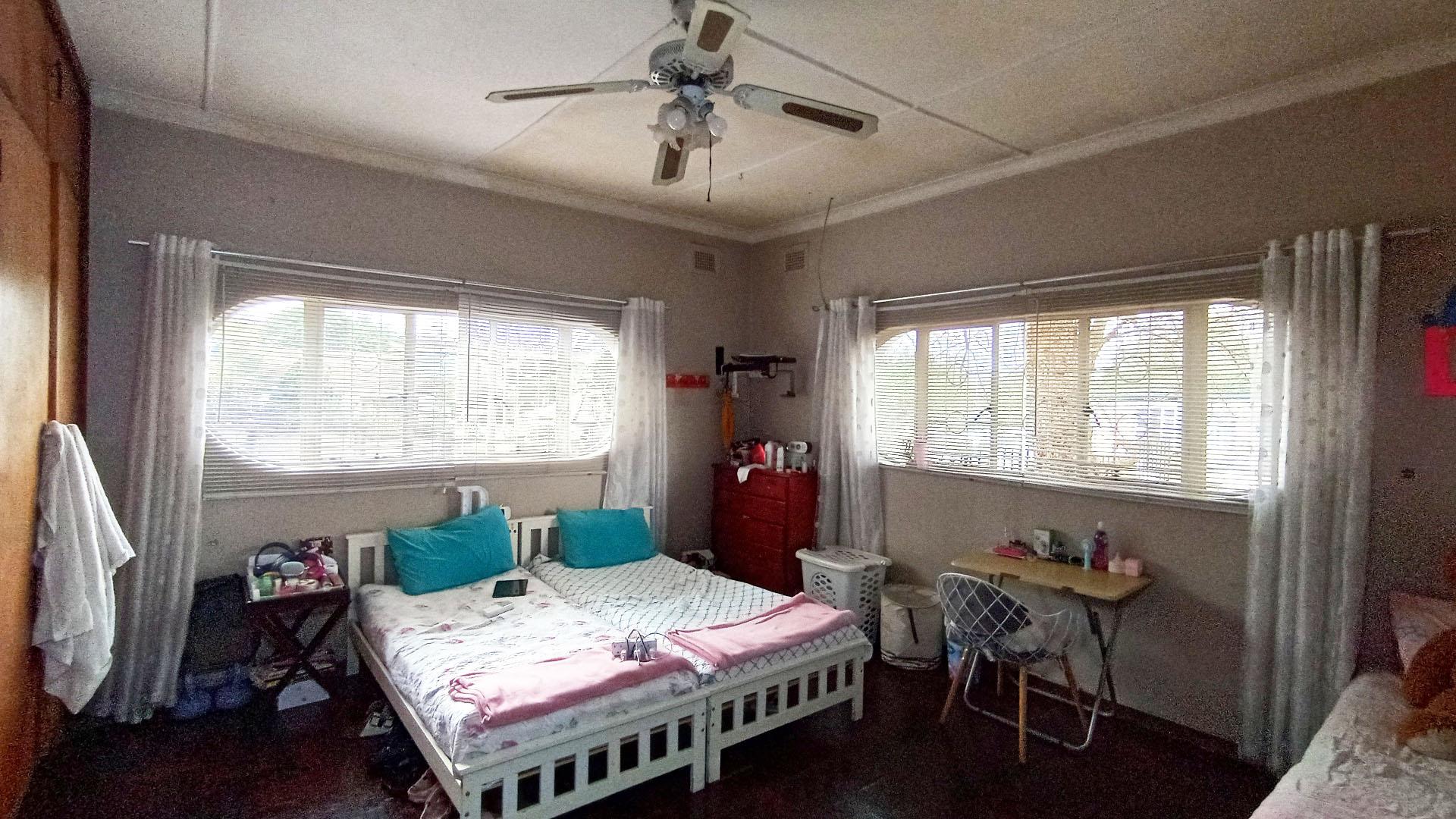 Bed Room 1 - 25 square meters of property in Pelham