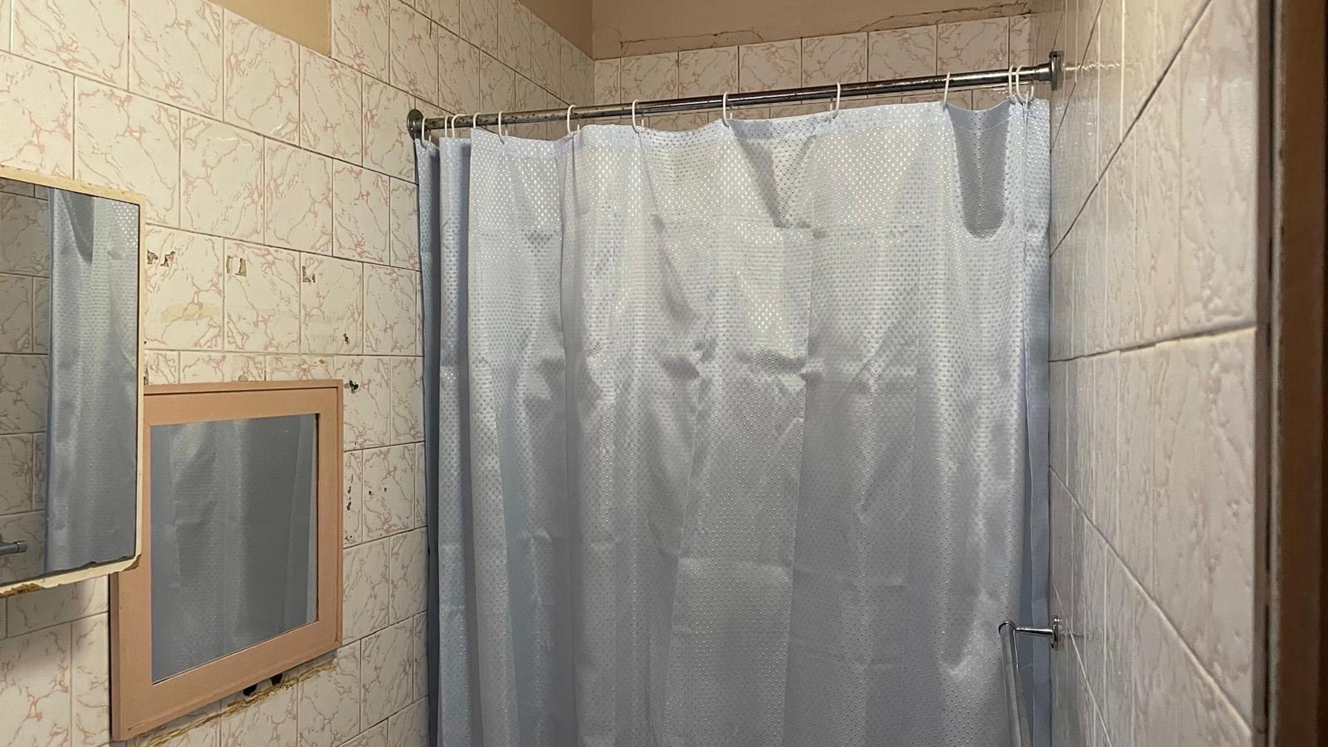 Bathroom 1 - 12 square meters of property in Pelham