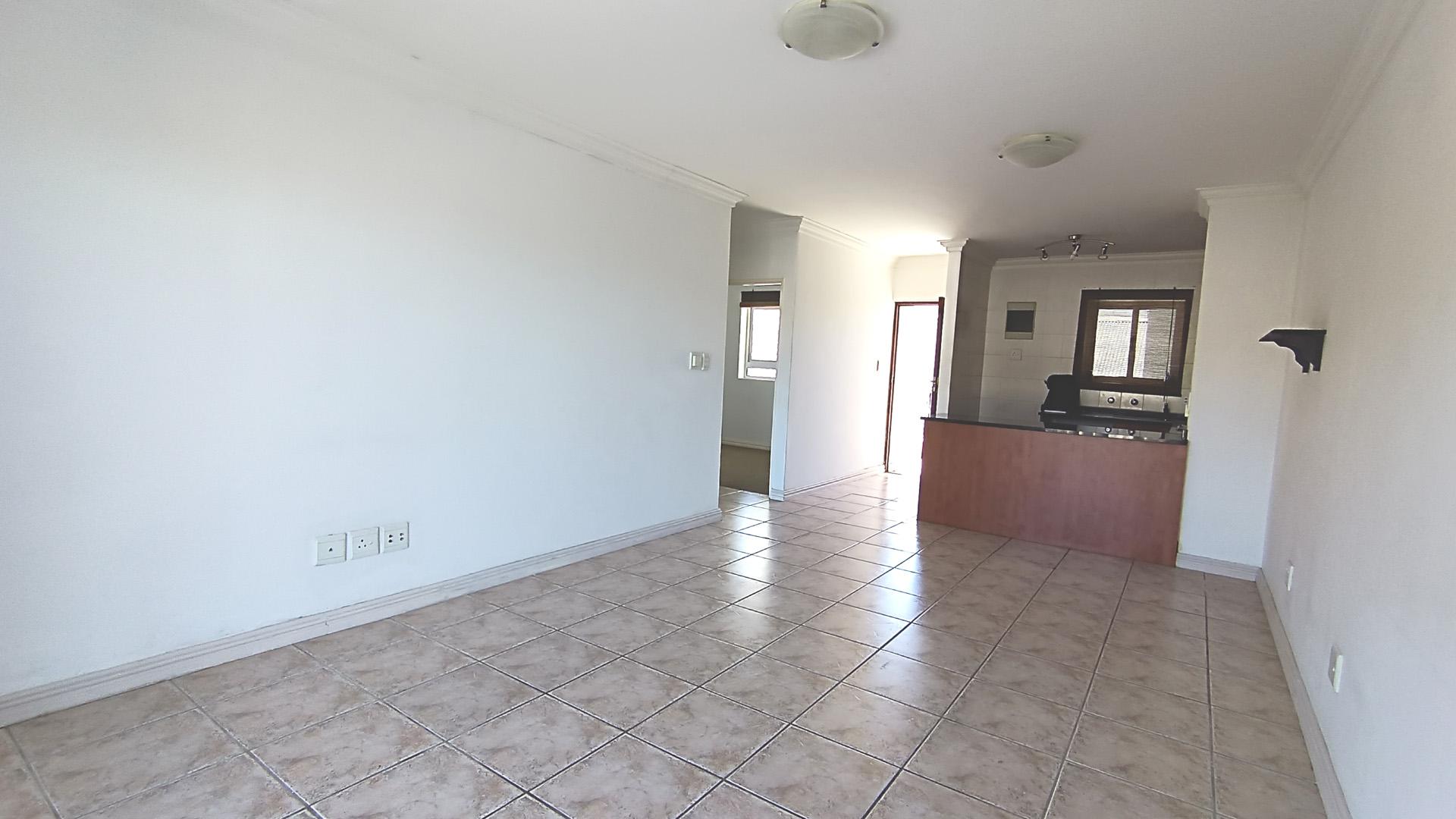 Lounges - 25 square meters of property in Tyger Falls