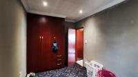 Bed Room 1 - 12 square meters of property in Vosloorus
