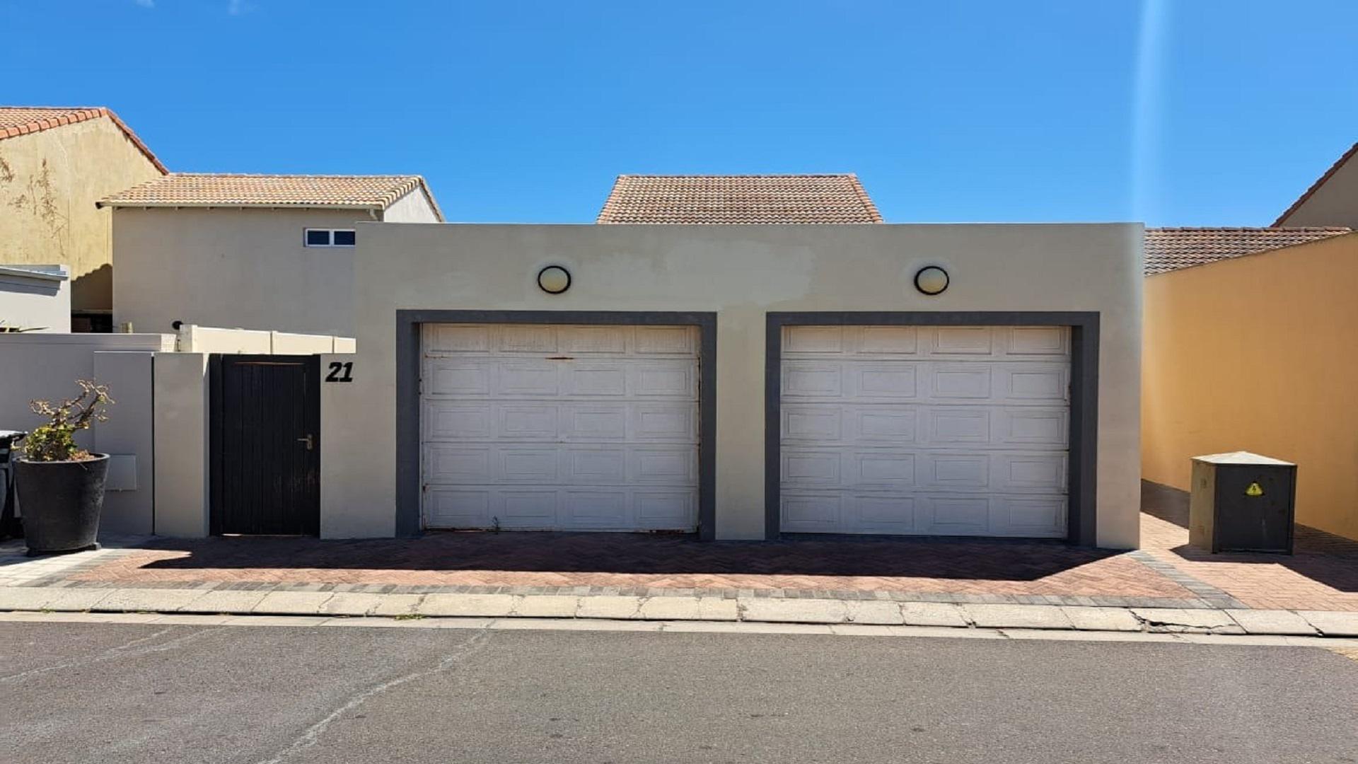 Front View of property in Capricorn