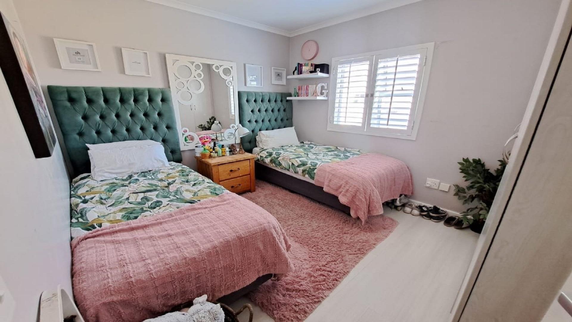 Bed Room 1 of property in Capricorn